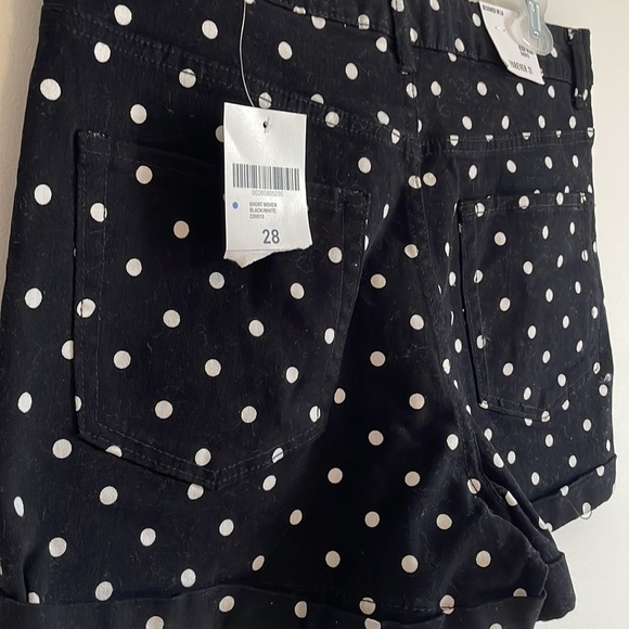 Polka-Dot Shorts NWT Shorts F21 High 29 Black Cuff Casual Summer Neutral Retro - Picture 6 of 10